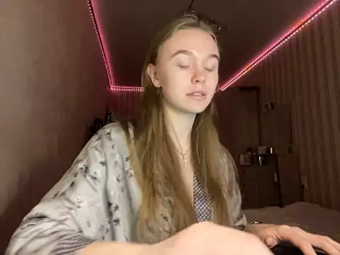 Snapshot of bellameow88 chatting on November 2025 11:53:02 AM bellameow88 online show from November 2025 11:53:02 AM