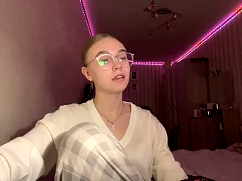 Snapshot of bellameow88 chatting on November 2025 11:10:01 AM bellameow88 online show from November 2025 11:10:01 AM