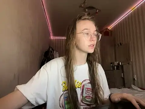 Snapshot of bellameow88 chatting on November 2025 09:53:02 AM bellameow88 online show from November 2025 09:53:02 AM