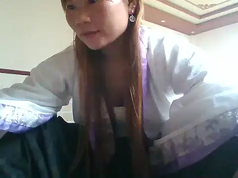 Snapshot of Mainay0033 chatting on October 2025 04:41:02 AM Mainay0033 online show from October 2025 04:41:02 AM