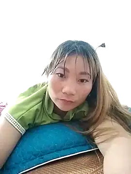 Snapshot of Mainay0033 chatting on October 2025 03:44:02 PM Mainay0033 online show from October 2025 03:44:02 PM