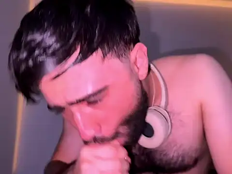 zack sullivan22 online show from October 2025 02:29:01 AM