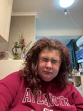 Snapshot of AliceCurlyX chatting on November 2025 08:44:01 PM AliceCurlyX online show from November 2025 08:44:01 PM