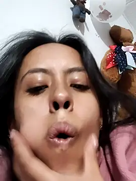 Snapshot of Queen_Ashly chatting on September 2025 02:59:02 AM Queen Ashly online show from September 2025 02:59:02 AM