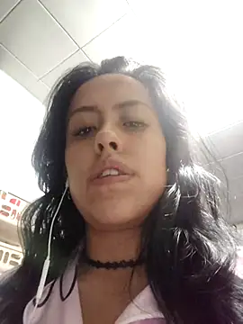 Snapshot of Queen_Ashly chatting on November 2025 02:11:02 AM Queen Ashly online show from November 2025 02:11:02 AM