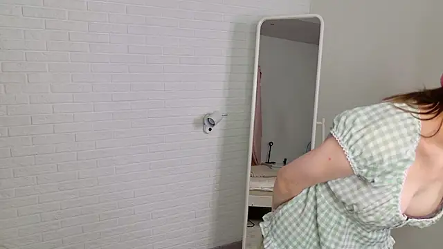 Snapshot of Katie_ktk chatting on September 2025 01:49:02 PM Katie ktk online show from September 2025 01:49:02 PM