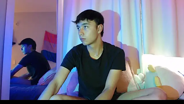 Noah Blaze online show from October 2025 09:13:01 PM