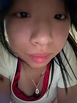 jingjing005 online show from February 2026 01:39:02 AM