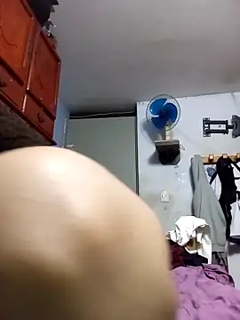 Snapshot of Syndel23 chatting on December 2025 02:53:01 AM Syndel23 online show from December 2025 02:53:01 AM