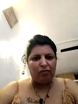 Snapshot of Jann_Riya333 chatting on December 2025 06:44:01 AM Jann Riya333 online show from December 2025 06:44:01 AM