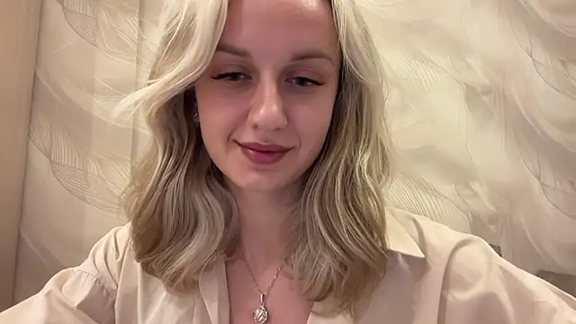 AdeleEverhart online show from November 2025 06:23:02 PM