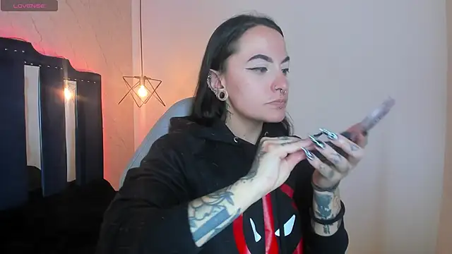 Zami Escobar of online show from September 2025 07:30:02 PM