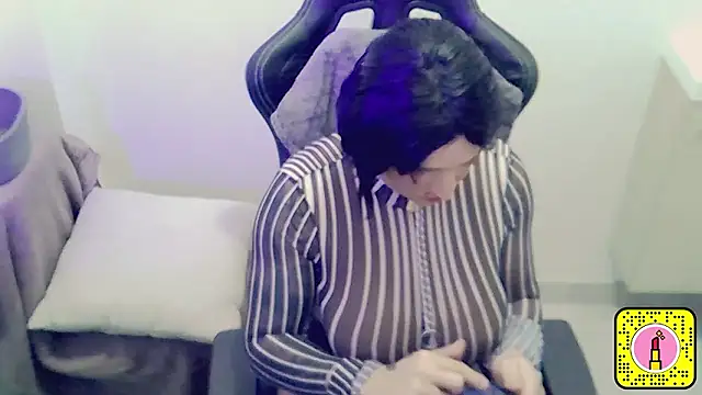 Snapshot of Morgane818181 chatting on January 2026 08:10:02 PM Morgane818181 online show from January 2026 08:10:02 PM