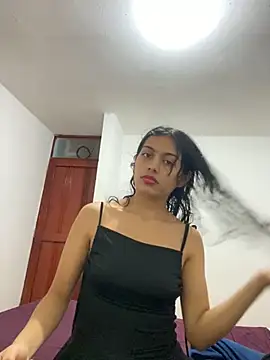 Snapshot of Nezuko-uWux chatting on September 2025 01:05:01 AM Nezuko-uWux online show from September 2025 01:05:01 AM