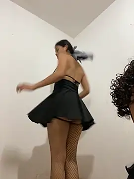 Snapshot of Nezuko-uWux chatting on September 2025 02:12:01 AM Nezuko-uWux online show from September 2025 02:12:01 AM