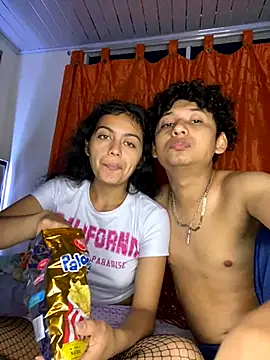 Snapshot of Nezuko-uWux chatting on September 2025 05:44:02 AM Nezuko-uWux online show from September 2025 05:44:02 AM