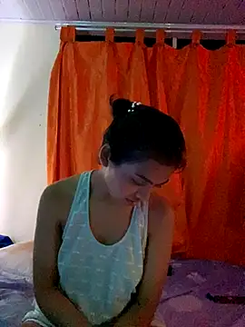 Snapshot of Nezuko-uWux chatting on October 2025 05:43:02 AM Nezuko-uWux online show from October 2025 05:43:02 AM