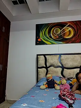 Nezuko-uWux online show from June 2026 09:50:02 PM