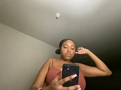 Snapshot of princesslivv chatting on September 2025 09:55:01 AM princesslivv online show from September 2025 09:55:01 AM