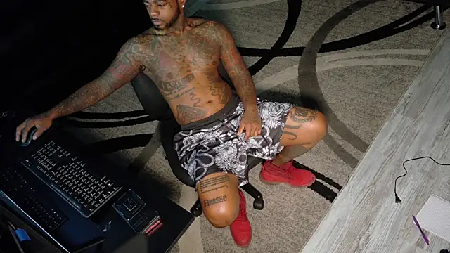 SLANGONDEMHOES online show from September 2025 12:15:01 PM