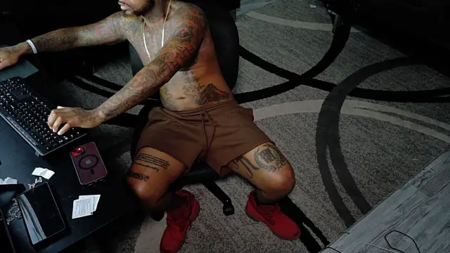 SLANGONDEMHOES online show from September 2025 11:46:02 AM