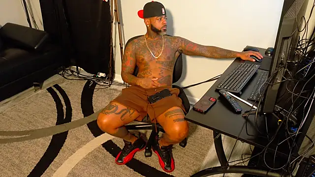 SLANGONDEMHOES online show from November 2025 07:26:01 PM