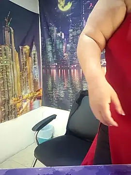 curvy diva  online show from April 2026 10:02:02 AM