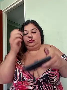 curvy diva  online show from April 2026 04:12:02 PM