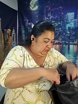 curvy diva  online show from May 2026 09:47:01 AM