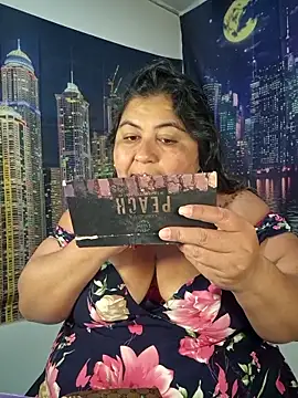 curvy diva  online show from May 2026 09:58:01 AM