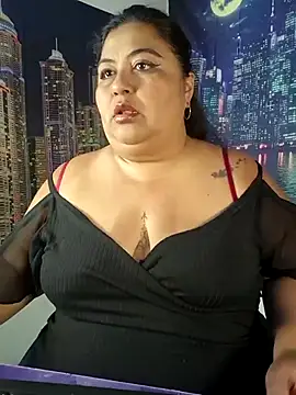 curvy diva  online show from May 2026 02:45:01 PM