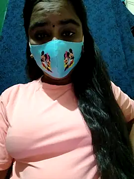 Snapshot of mini-queen chatting on September 2025 02:21:01 PM mini-queen online show from September 2025 02:21:01 PM