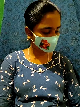 Snapshot of mini-queen chatting on September 2025 05:18:02 PM mini-queen online show from September 2025 05:18:02 PM