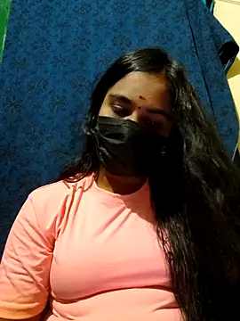 Snapshot of mini-queen chatting on October 2025 11:52:02 AM mini-queen online show from October 2025 11:52:02 AM