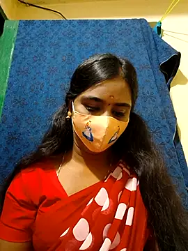 Snapshot of mini-queen chatting on November 2025 12:28:02 PM mini-queen online show from November 2025 12:28:02 PM