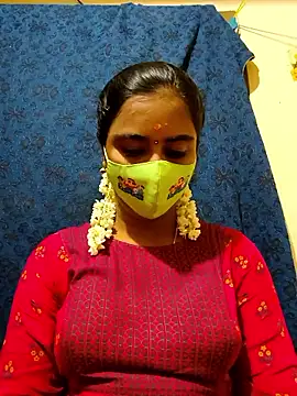 Snapshot of mini-queen chatting on November 2025 08:38:01 AM mini-queen online show from November 2025 08:38:01 AM