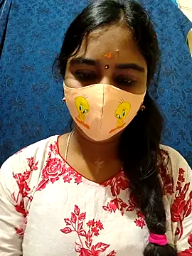 Snapshot of mini-queen chatting on November 2025 11:46:02 AM mini-queen online show from November 2025 11:46:02 AM