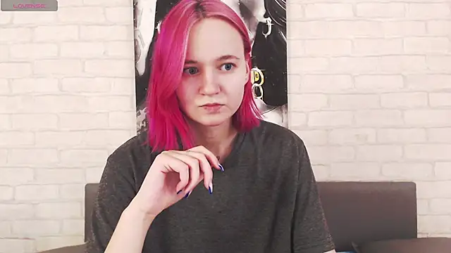 Ericha Stone online show from September 2025 08:03:02 AM