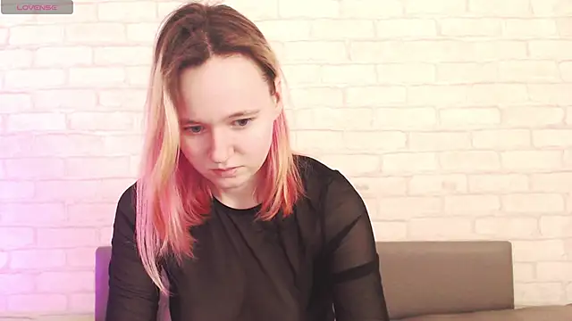 Ericha Stone online show from March 2026 08:06:02 AM