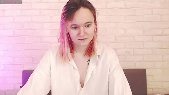 Ericha Stone online show from March 2026 02:00:02 AM