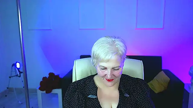 MaryMogan online show from September 2025 04:29:02 PM