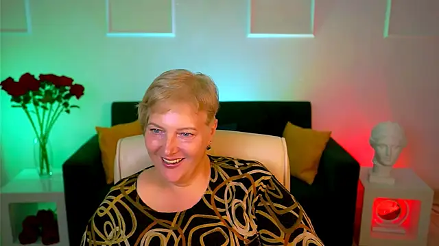 MaryMogan online show from October 2025 12:55:02 PM