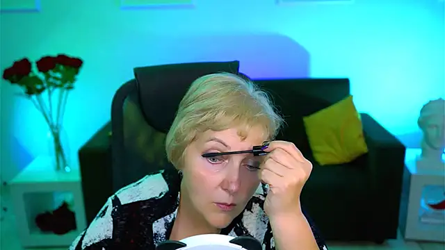 MaryMogan online show from October 2025 08:12:01 AM