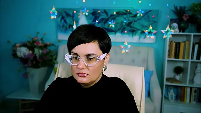 Snapshot of LauraDavidsons chatting on October 2025 04:47:02 PM LauraDavidsons online show from October 2025 04:47:02 PM