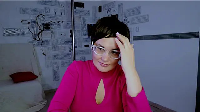 Snapshot of LauraDavidsons chatting on October 2025 04:26:01 PM LauraDavidsons online show from October 2025 04:26:01 PM