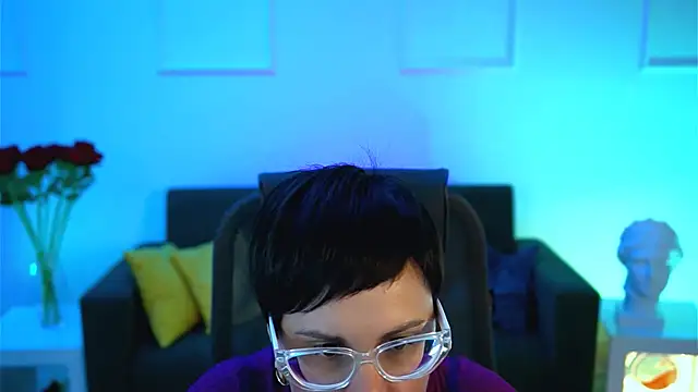 Snapshot of LauraDavidsons chatting on October 2025 04:06:02 PM LauraDavidsons online show from October 2025 04:06:02 PM