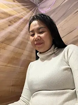 Snapshot of Binjt chatting on February 2026 06:11:01 PM Binjt online show from February 2026 06:11:01 PM