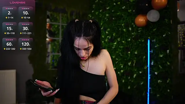 Snapshot of baby_nyco chatting on November 2025 06:10:01 PM baby nyco online show from November 2025 06:10:01 PM