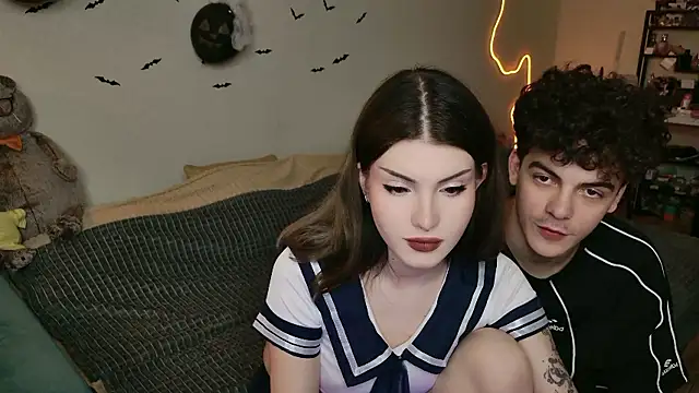 Snapshot of Alice18James chatting on October 2025 07:03:01 PM Alice18James online show from October 2025 07:03:01 PM