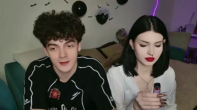 Snapshot of Alice18James chatting on October 2025 03:02:02 PM Alice18James online show from October 2025 03:02:02 PM